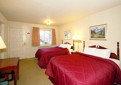 Comfort Inn Mariposa 02.[1]